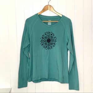 Danskin NOW teal long sleeve shirt with design